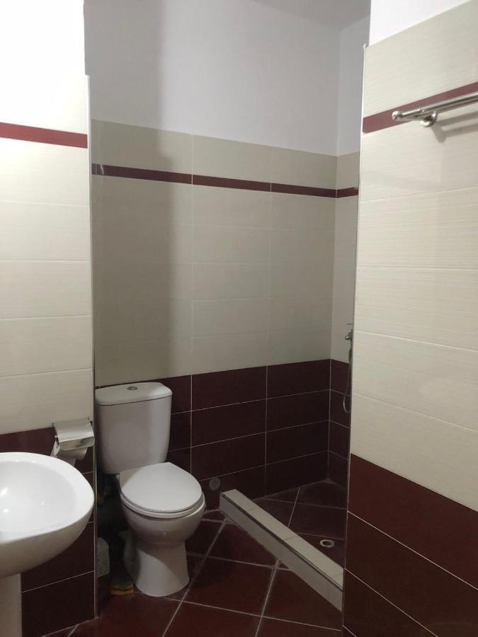 Alex Apartments Sarandë エクステリア 写真