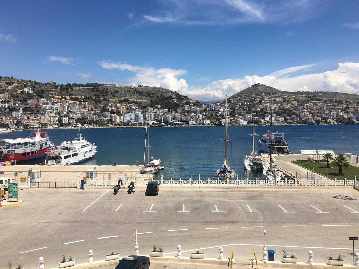 Alex Apartments Sarandë エクステリア 写真