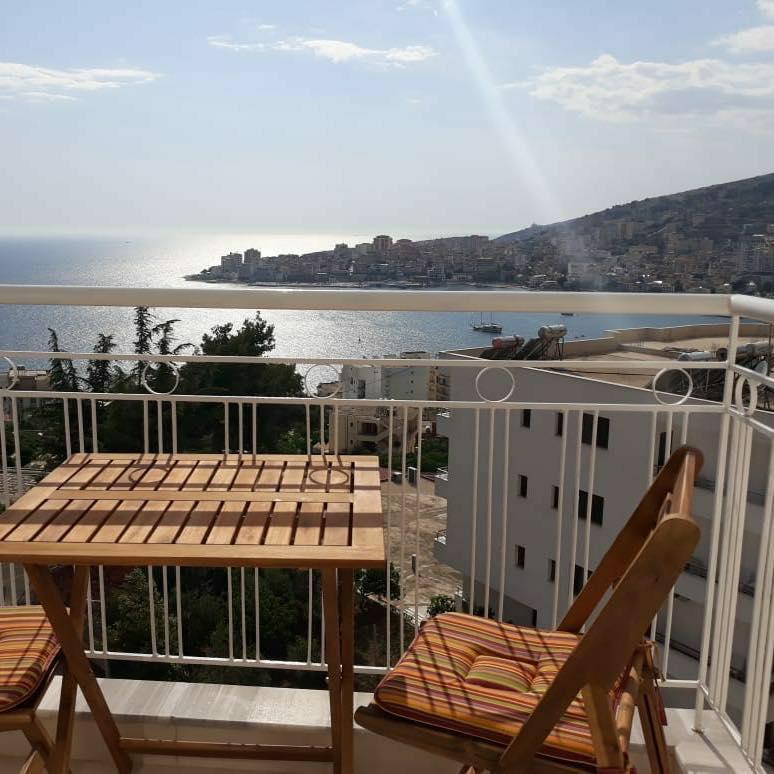 Alex Apartments Sarandë エクステリア 写真