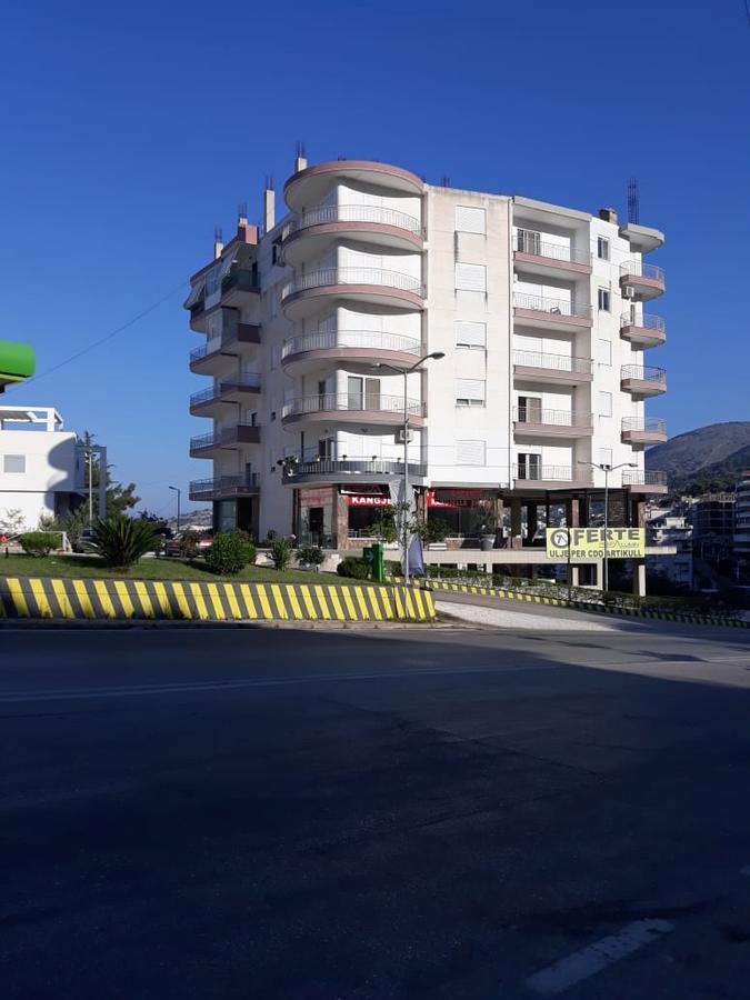 Alex Apartments Sarandë エクステリア 写真