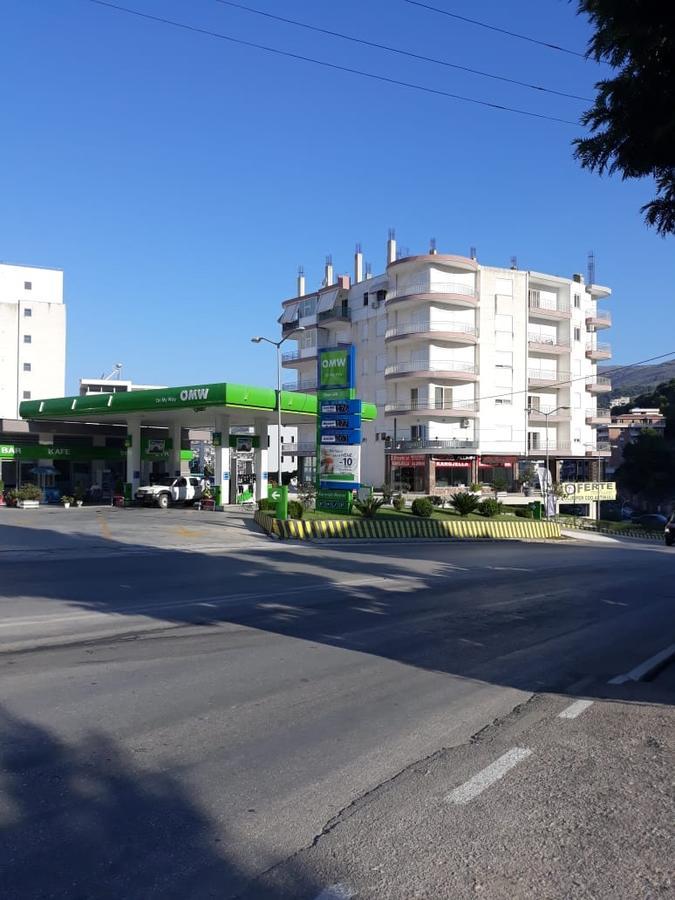 Alex Apartments Sarandë エクステリア 写真